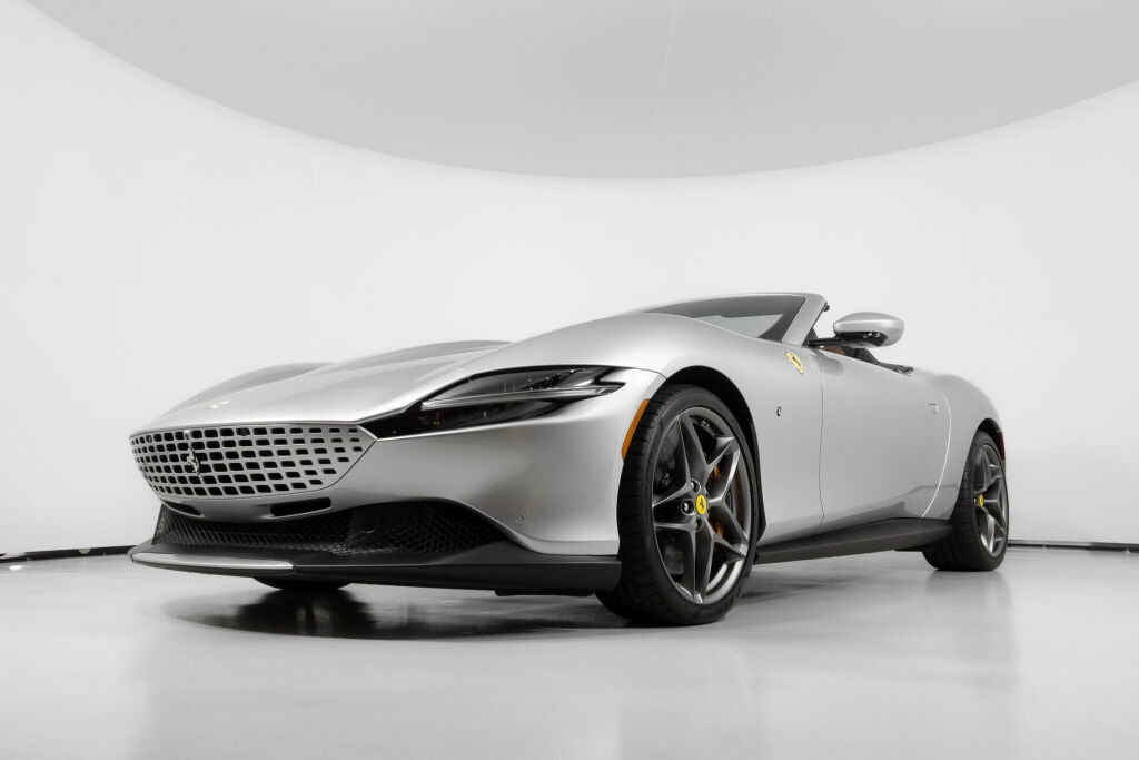 Used 2024 Ferrari Roma image 15
