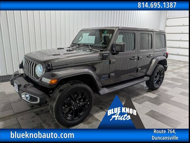 Used 2025 Jeep Wrangler Unlimited Sahara AWD/4WD image 1
