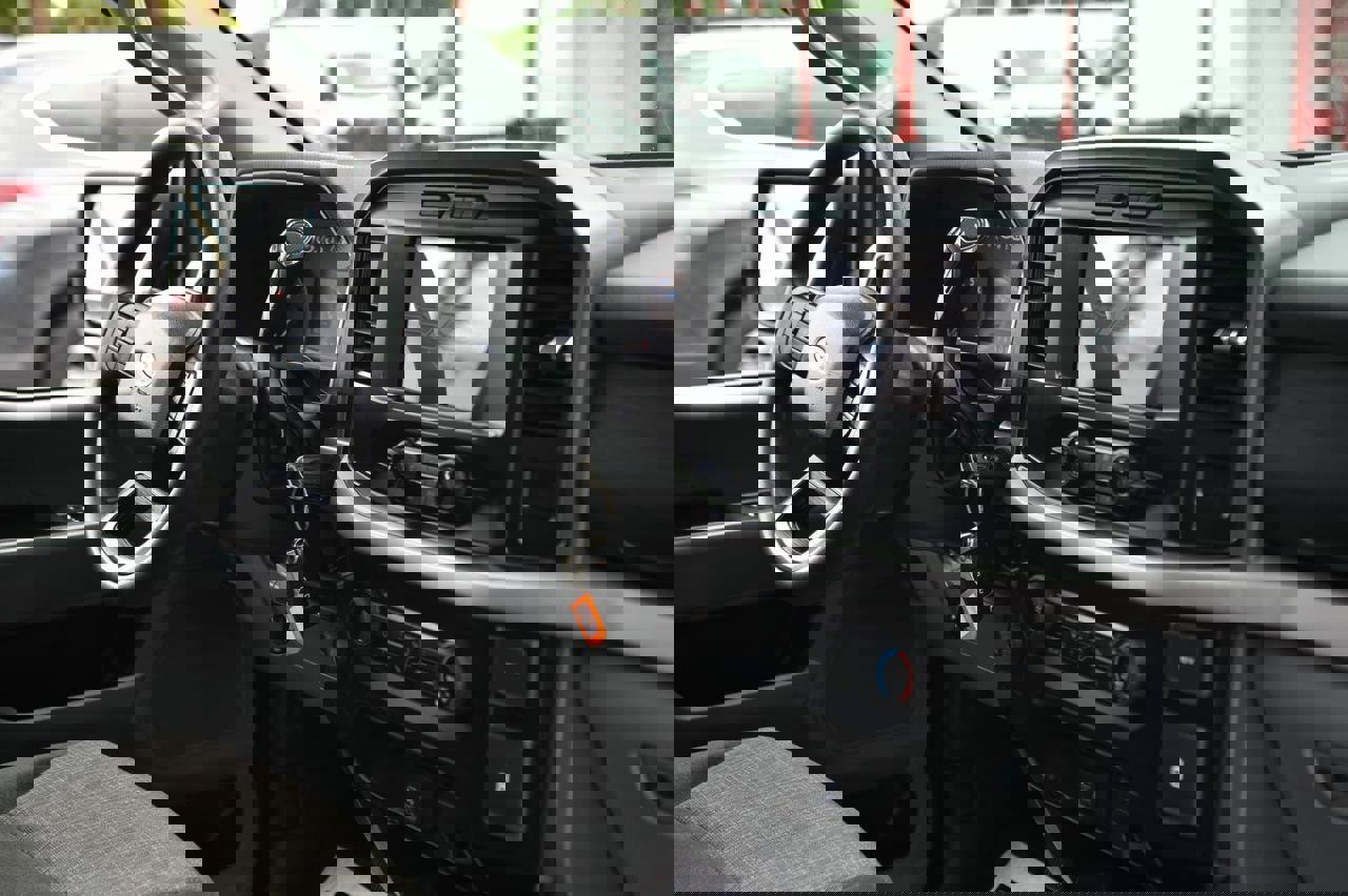 Used 2023 Ford F150 XLT image 17