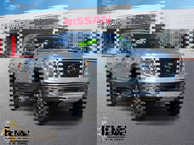 Used 2017 Nissan Titan PRO-4X w/ Pro-4x Convenience Package image 1