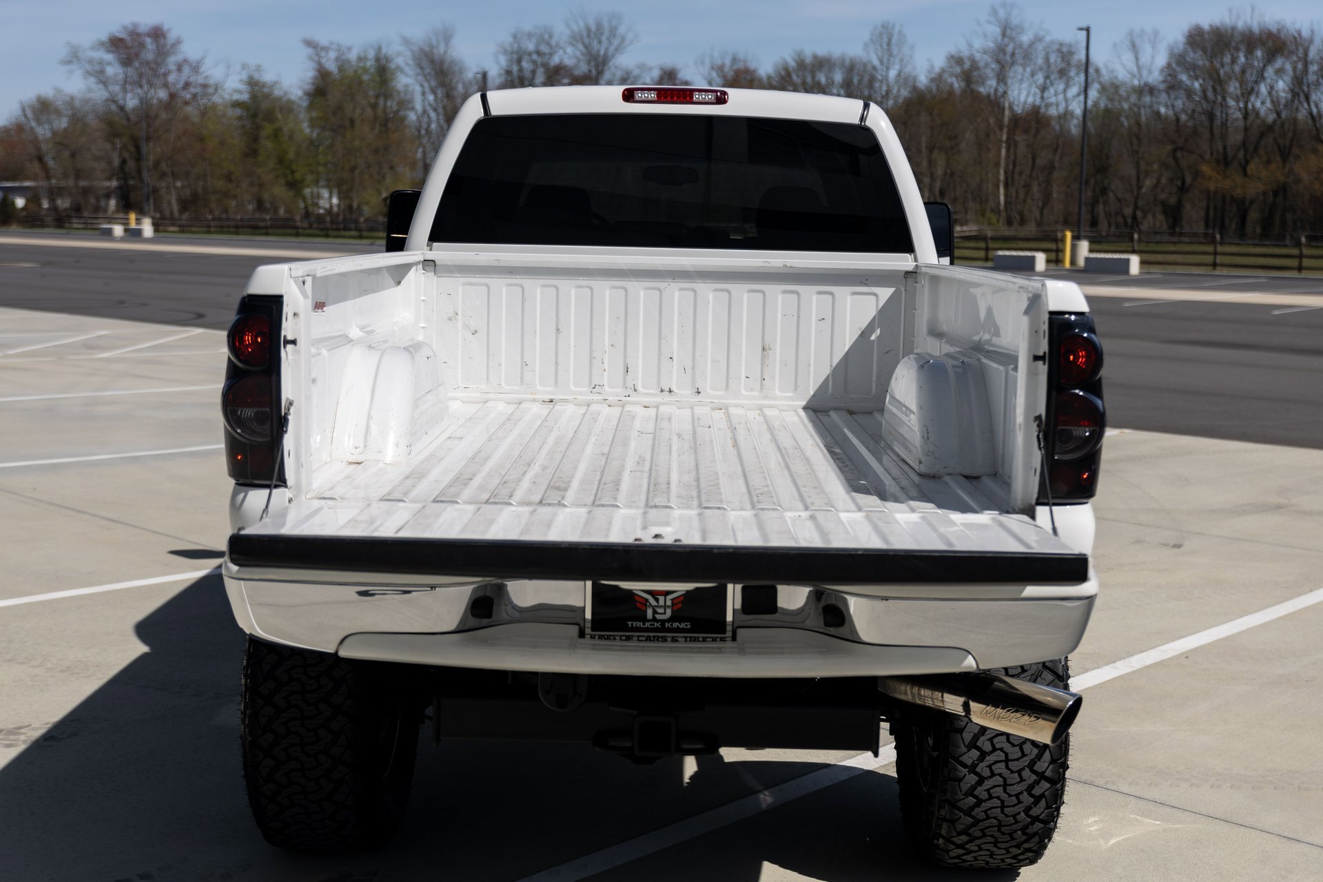 Used 2006 Chevrolet Silverado 2500 LT w/ Heavy-Duty Power Package image 7