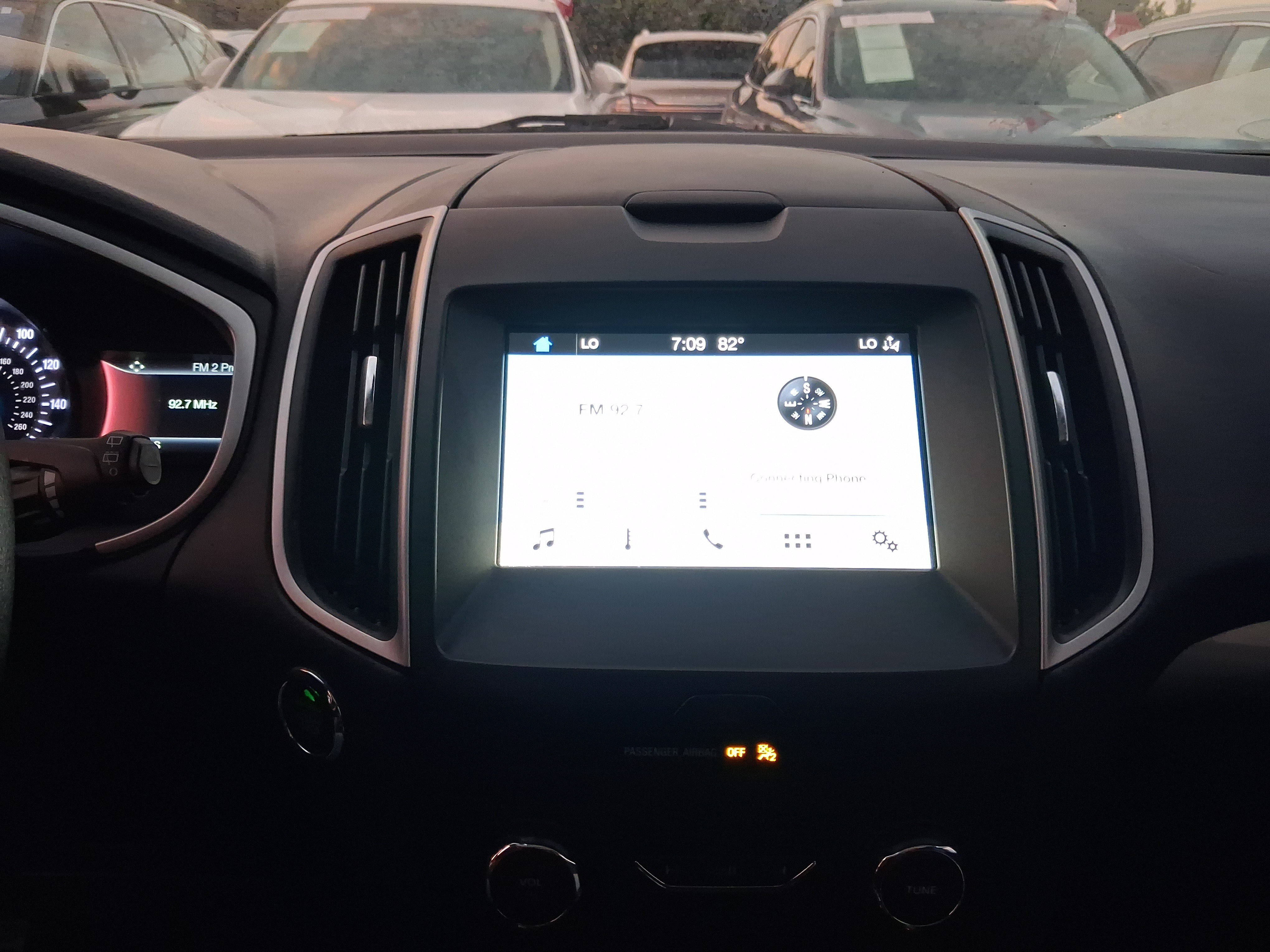 Used 2019 Ford Edge SEL w/ Equipment Group 201A FWD image 18