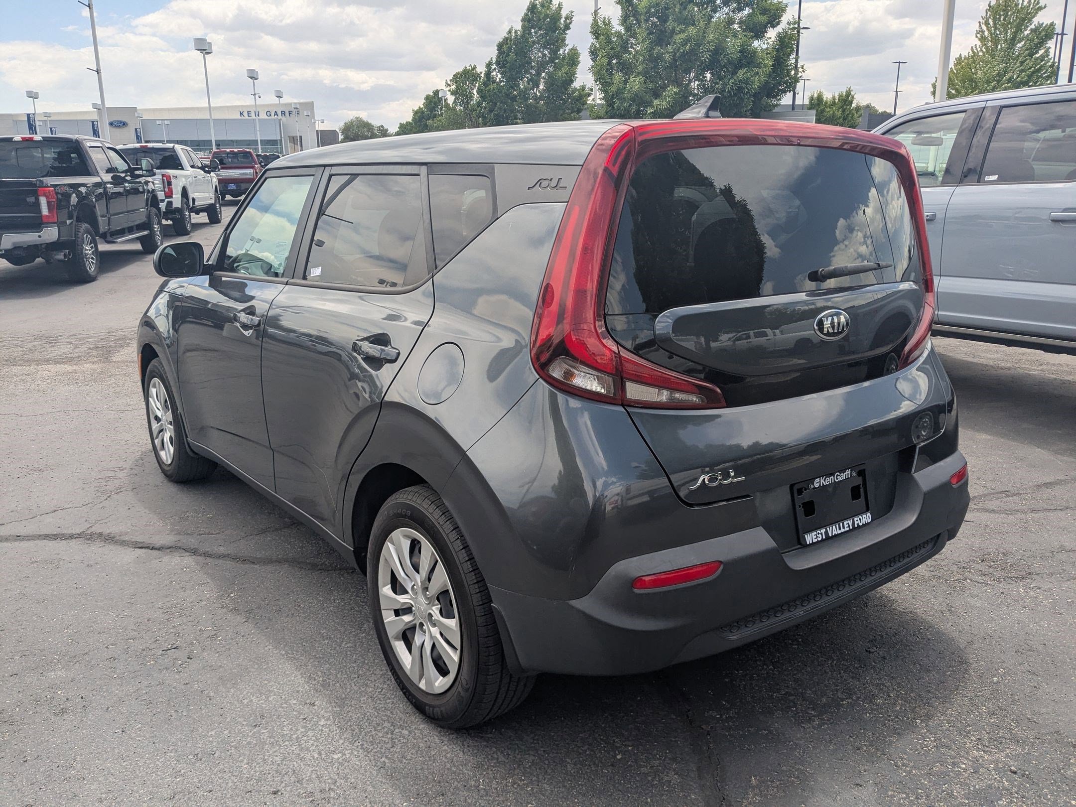 Used 2021 Kia Soul LX FWD image 8