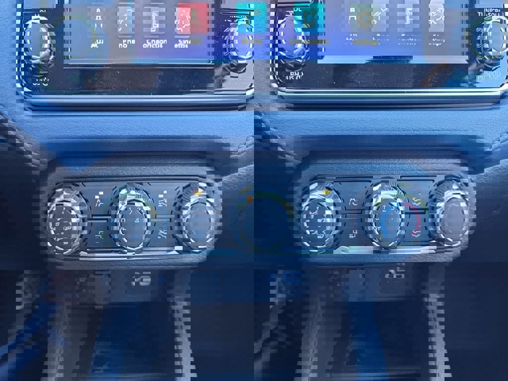 New 2025 Nissan Versa SV w/ Trunk Package image 24