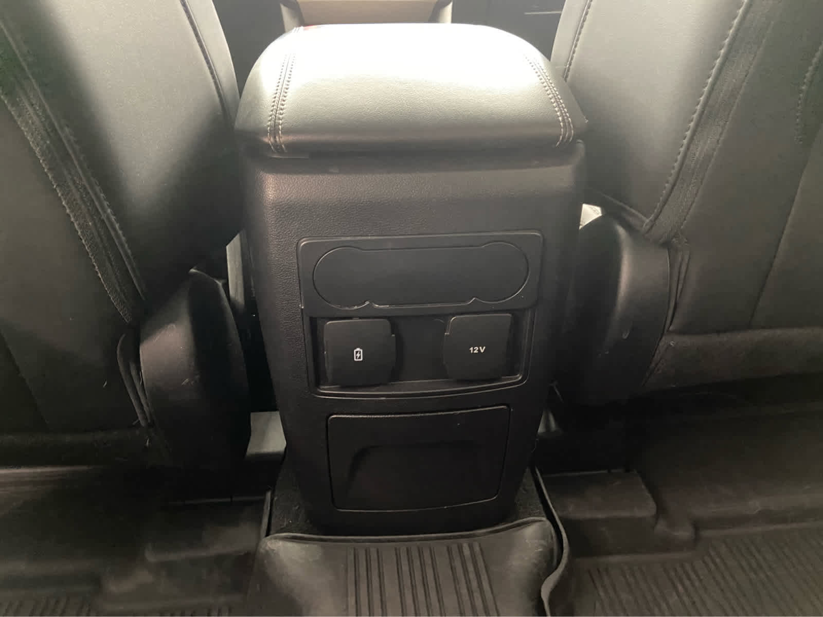 Used 2023 Ford Explorer XLT w/ Equipment Group 202A image 20