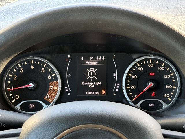 Used 2019 Jeep Renegade Sport AWD/4WD image 15