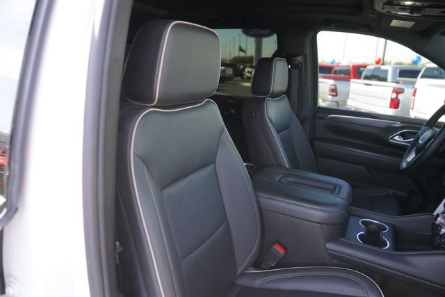 Used 2023 GMC Yukon XL SLT w/ SLT Premium Package image 22