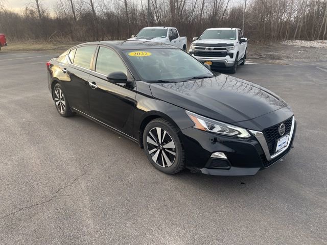 Used 2022 Nissan Altima 2.5 SV w/ SV Premium Package