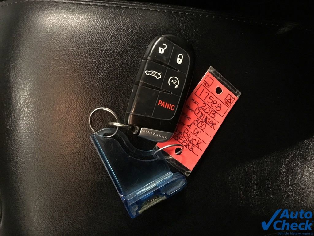 Used 2013 Chrysler 300 AWD w/ Driver Convenience Group image 53