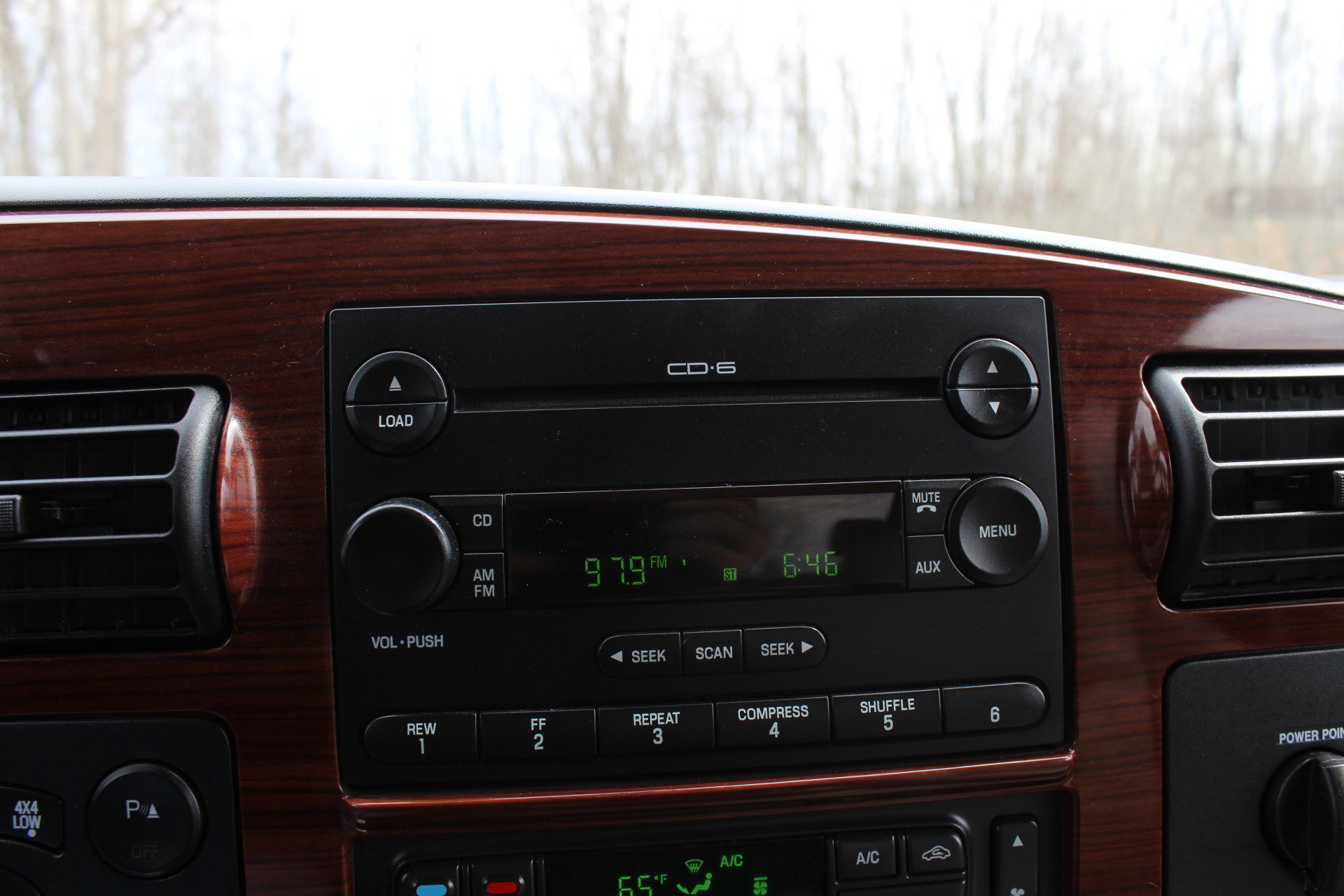 Used 2006 Ford F250 Lariat image 27