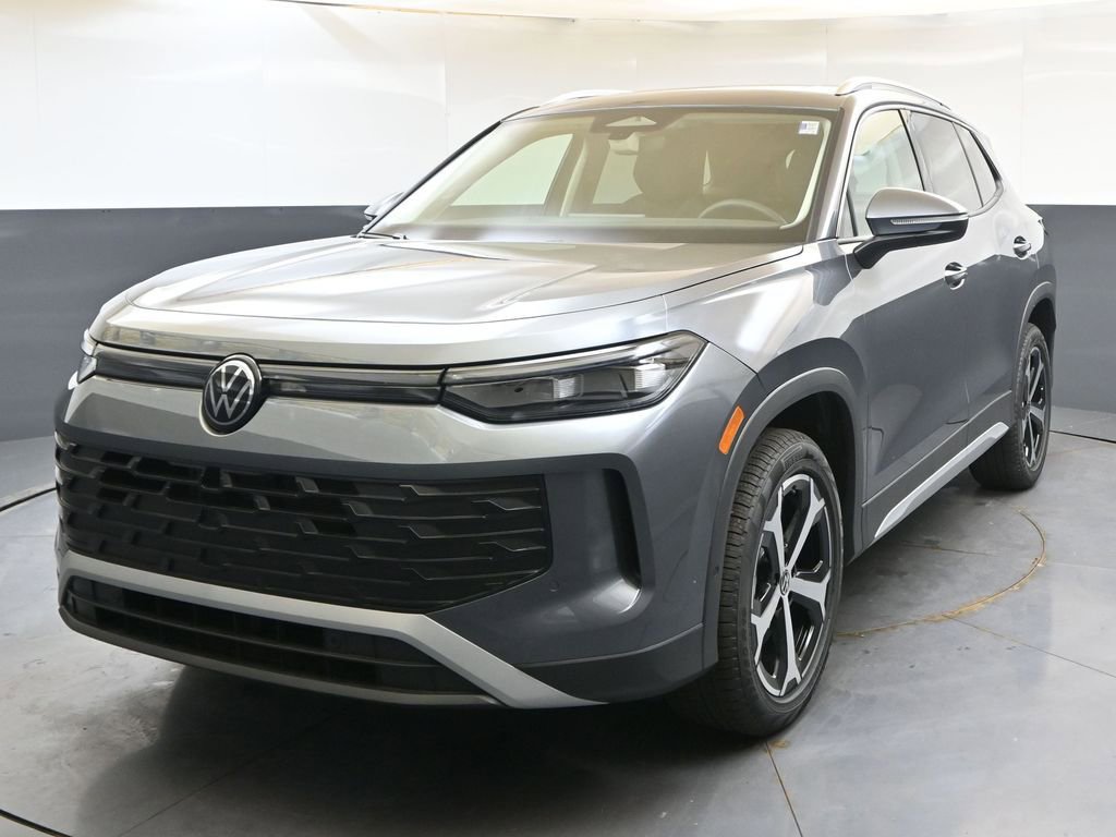 New 2026 Volkswagen Tiguan SE