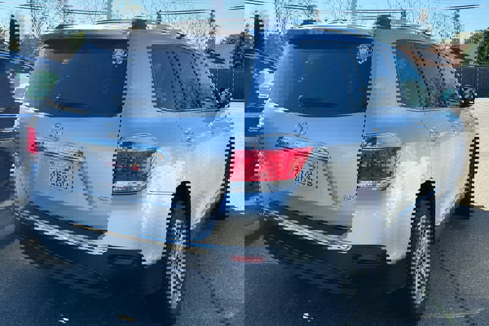 Used 2013 Toyota Highlander Limited image 2