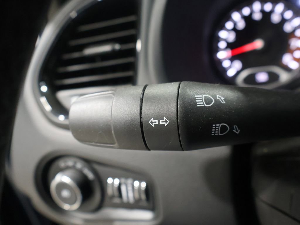 Used 2022 Jeep Renegade Altitude image 36