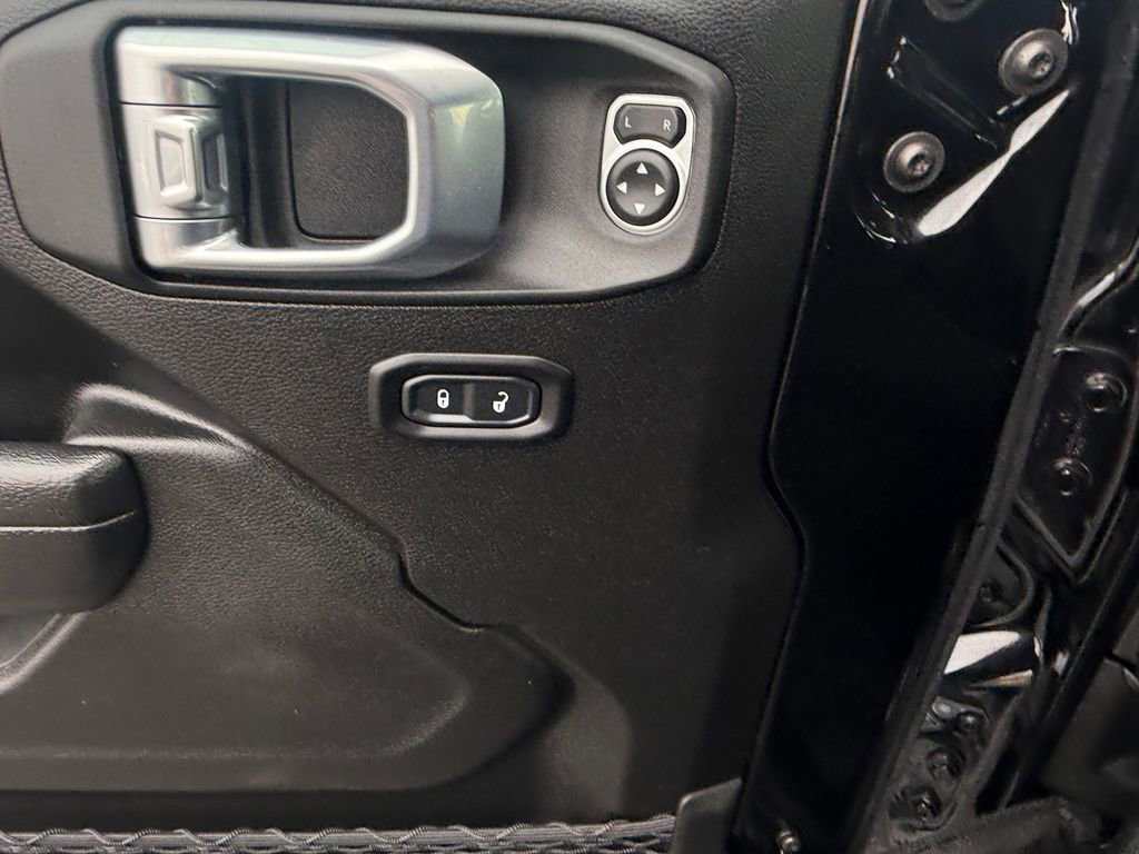 Used 2022 Jeep Wrangler Unlimited Rubicon image 20