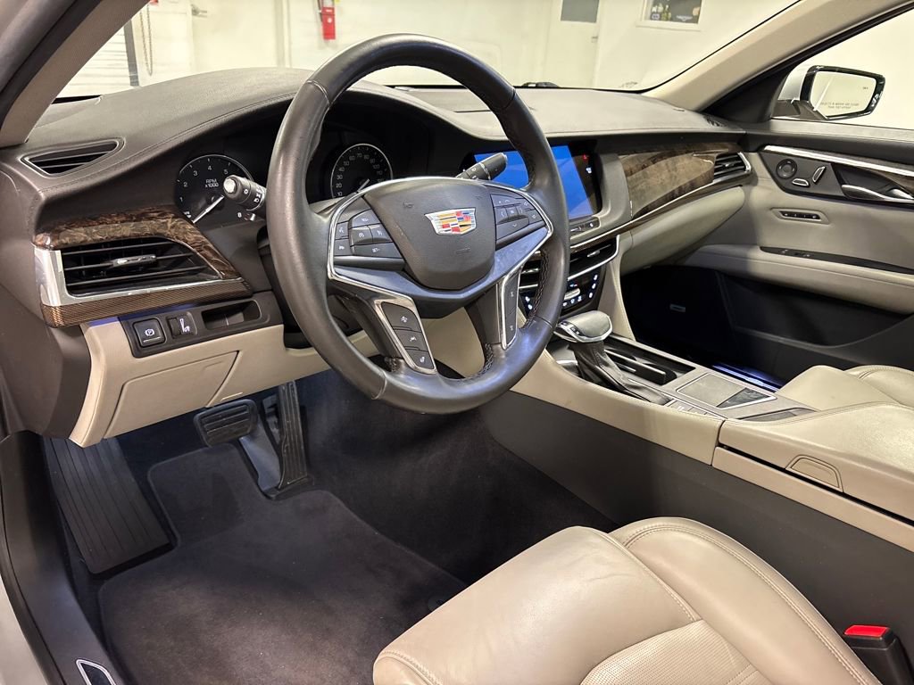 Used 2018 Cadillac CT6 Luxury image 27