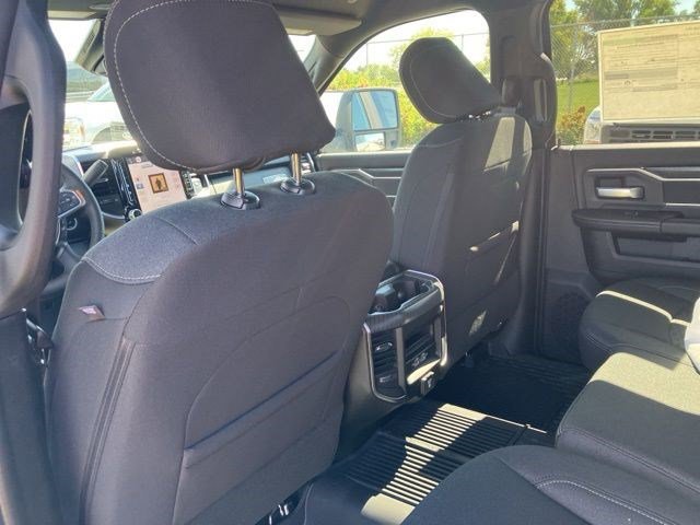 New 2026 RAM 2500 Big Horn AWD/4WD image 22