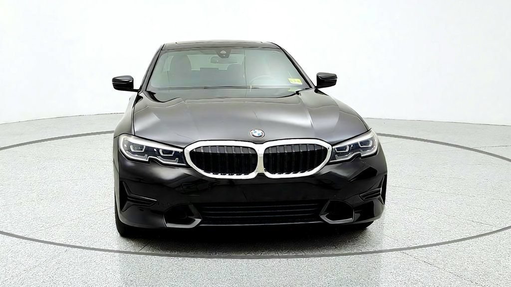 Used 2021 BMW 330i xDrive Sedan w/ Convenience Package AWD/4WD image 2