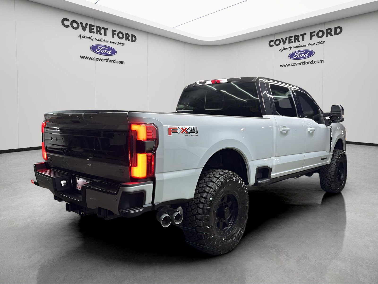 New 2026 Ford F250 Platinum w/ Platinum Plus Package image 5