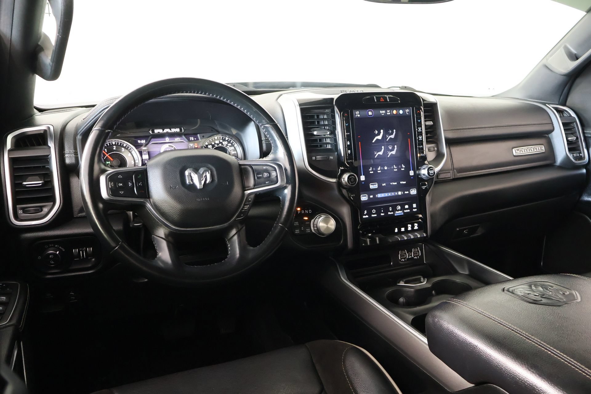 Used 2022 RAM 1500 Laramie AWD/4WD image 2