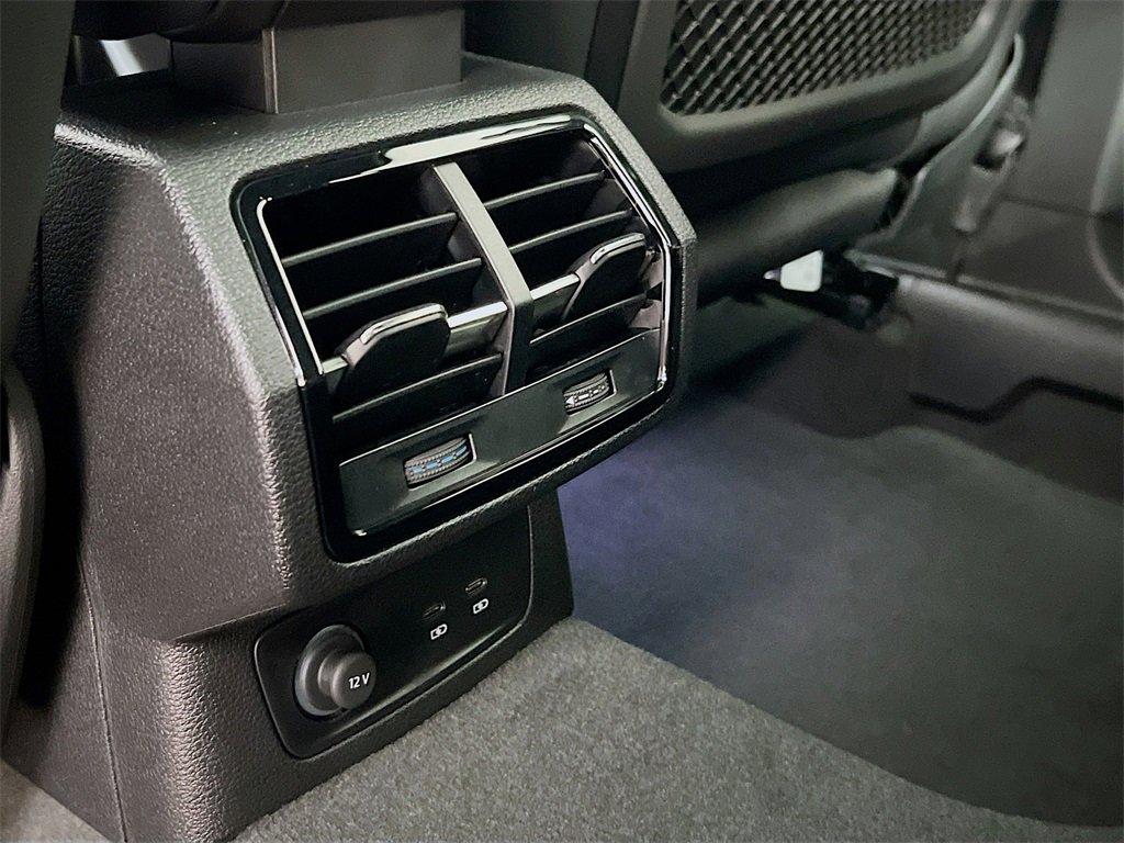 New 2025 Audi Q3 2.0T Premium image 25