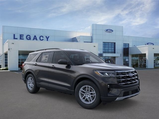 New 2026 Ford Explorer Active w/ Active Comfort Package image 7