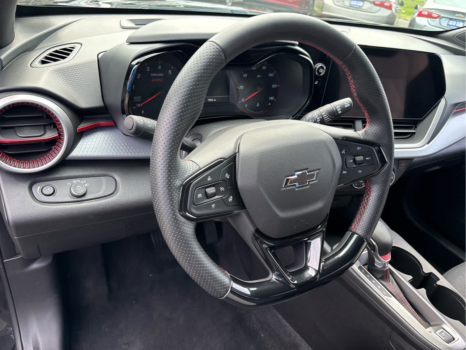 Certified 2024 Chevrolet Trax RS w/ Driver Confidence Package FWD image 10