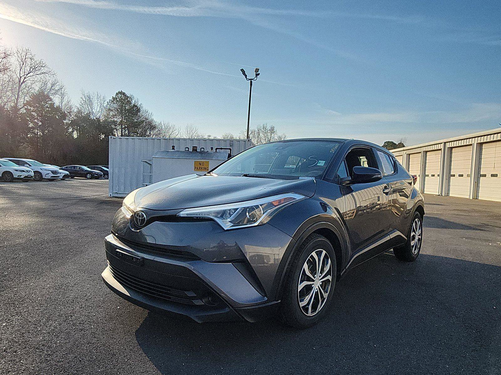 Used 2019 Toyota C-HR LE image 1