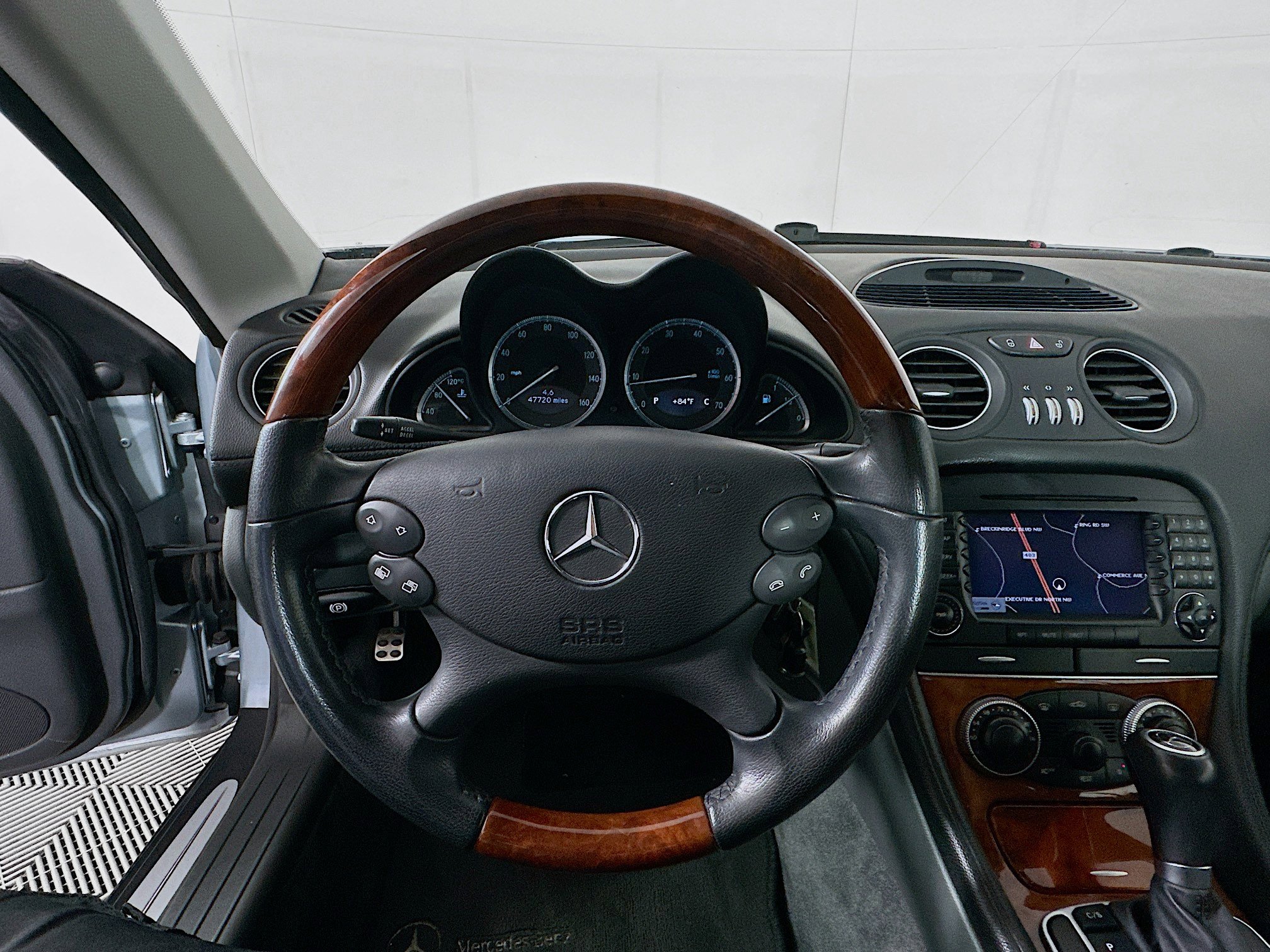 Used 2005 Mercedes-Benz SL 500 image 17