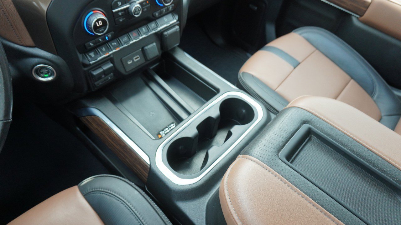 Used 2021 Chevrolet Silverado 2500 High Country w/ Z71 Off-Road Package image 20