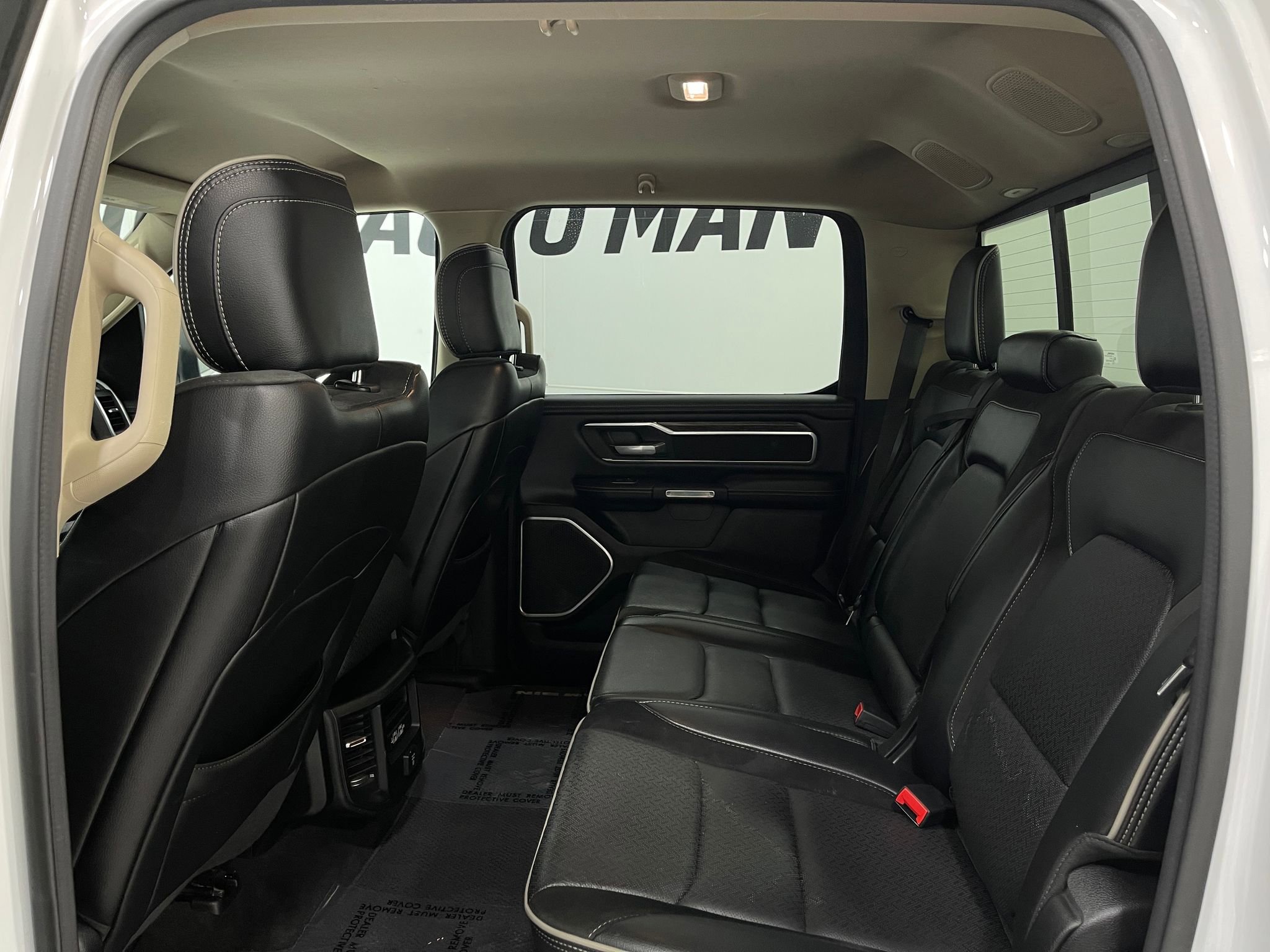 Used 2020 RAM 1500 Laramie AWD/4WD image 29