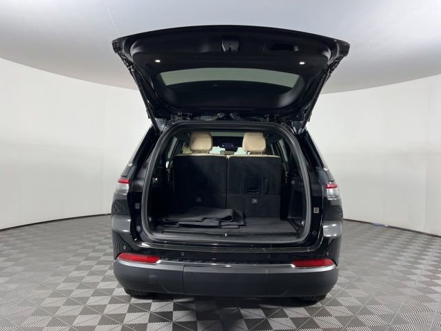 Used 2023 Jeep Grand Cherokee L Limited image 51