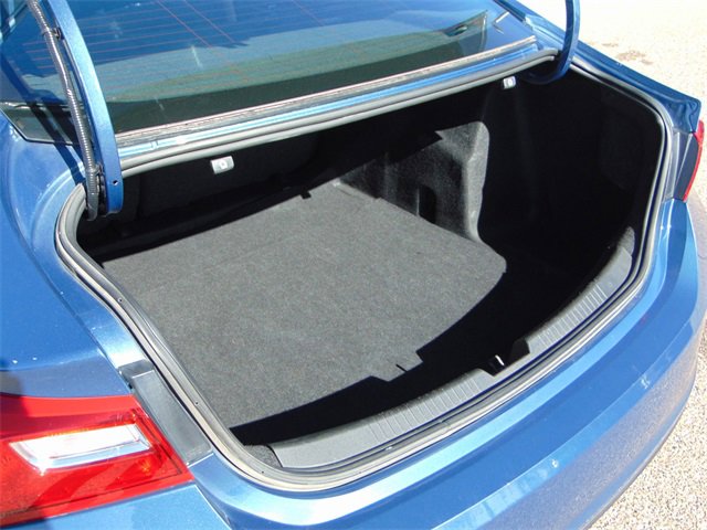 Used 2024 Chevrolet Malibu LT image 24