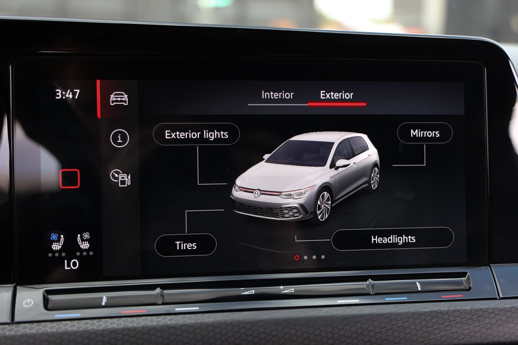 Used 2022 Volkswagen GTI SE FWD image 37
