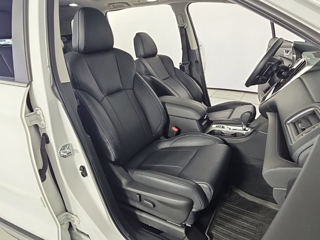 Used 2023 Subaru Ascent Limited w/ Technology Package AWD/4WD image 19