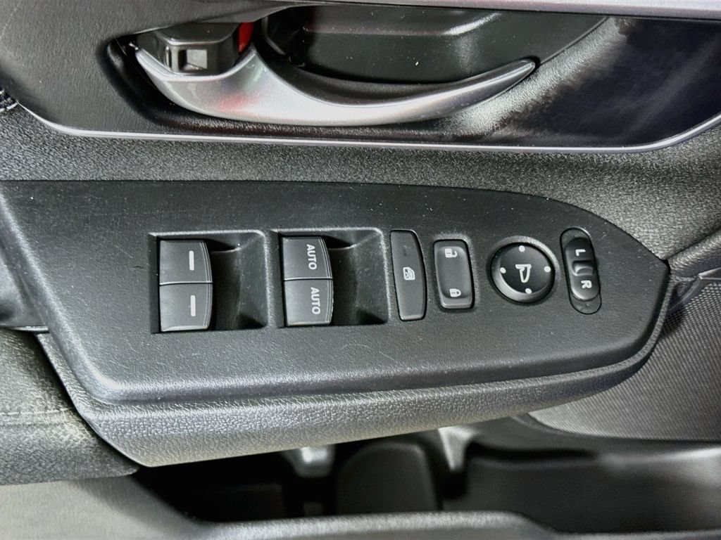 Used 2021 Honda CR-V EX image 16