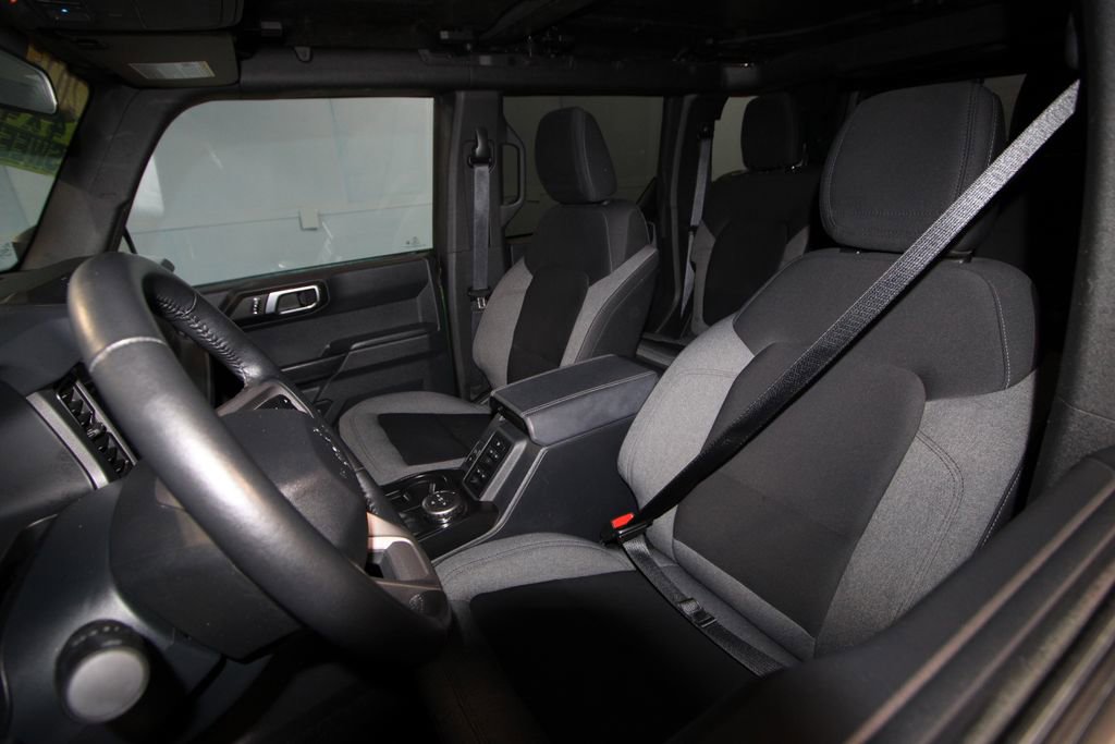 Used 2025 Ford Bronco Big Bend image 4