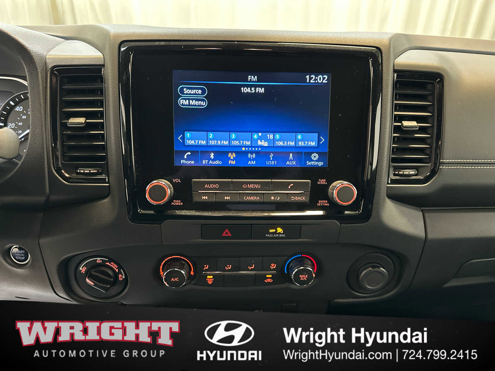 Used 2023 Nissan Frontier SV w/ Midnight Edition Package image 24