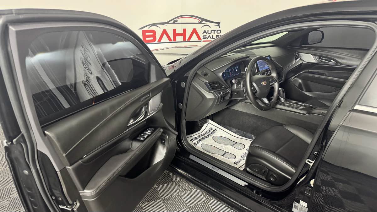 Used 2026 Cadillac CT4 Premium Luxury RWD image 10