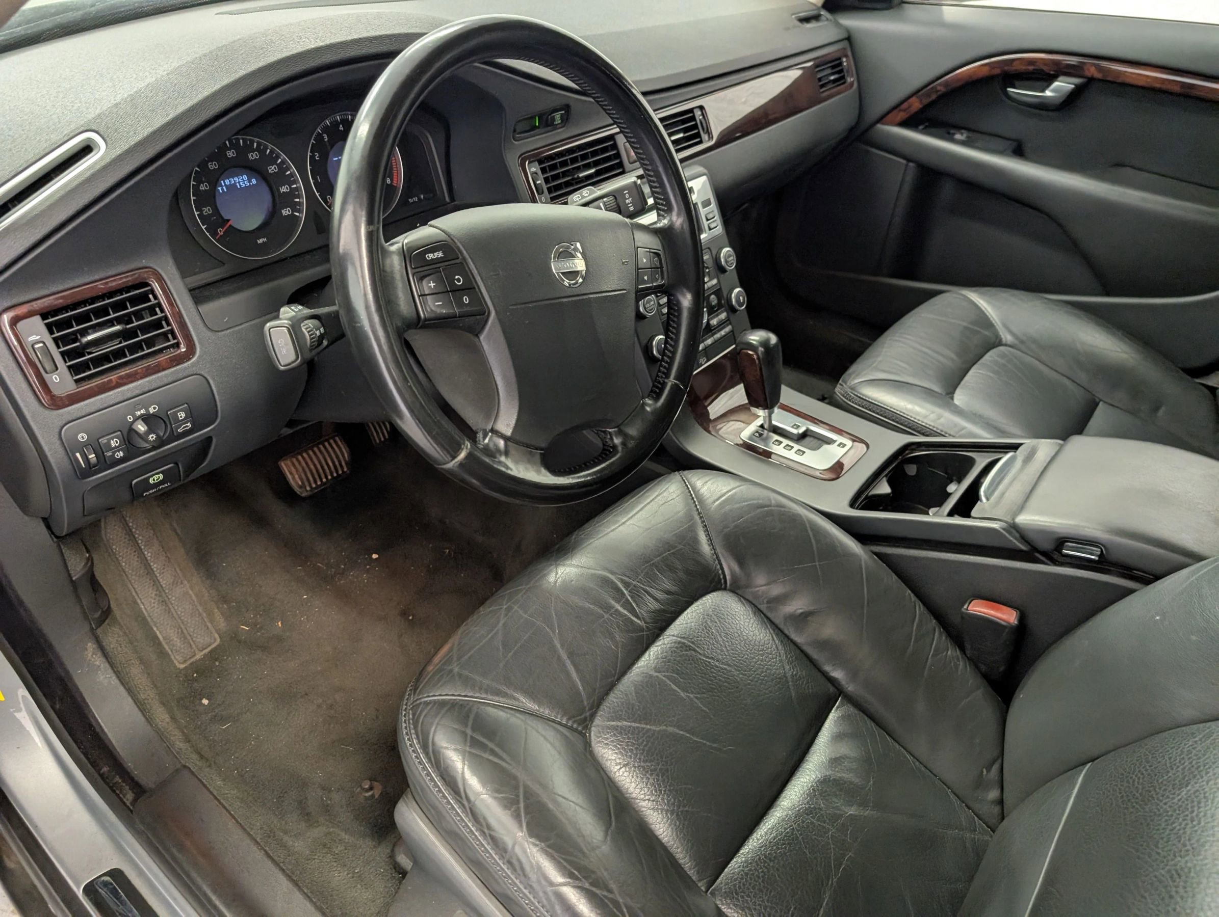 Used 2008 Volvo XC70 3.2 image 37