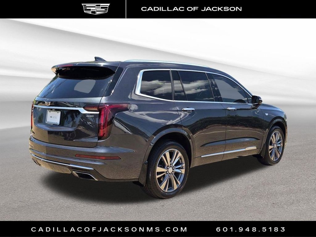 Certified 2022 Cadillac XT6 Premium Luxury w/ Technology Package AWD/4WD image 5