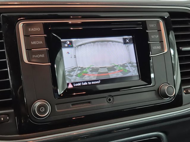 Used 2019 Volkswagen Beetle 2.0T S image 21