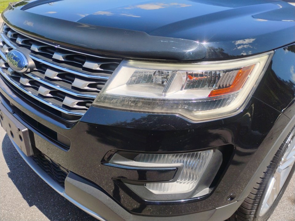 Used 2017 Ford Explorer Limited w/ Equipment Group 301A FWD image 30
