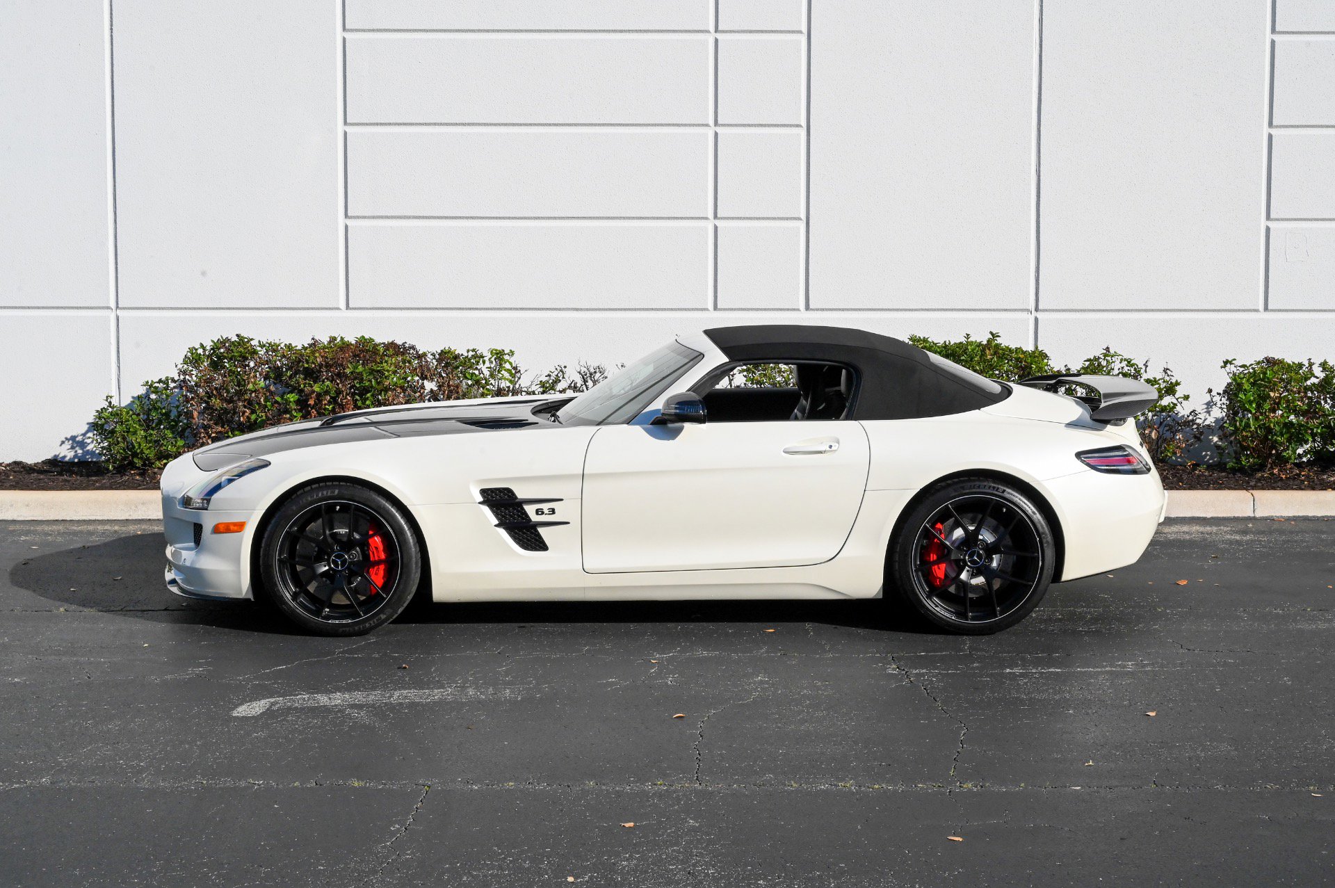 Used 2015 Mercedes-Benz SLS AMG GT Final Edition image 20