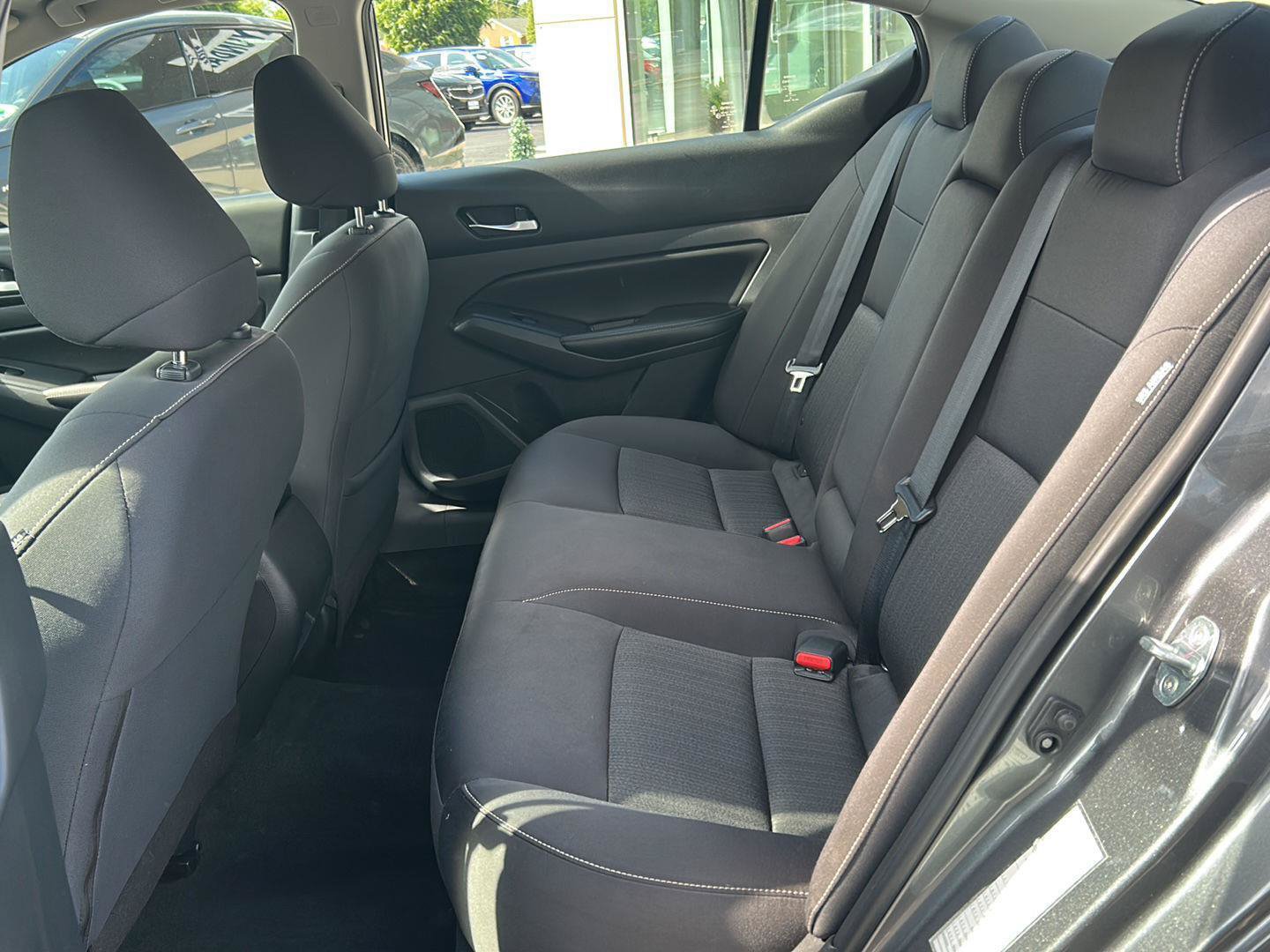Used 2022 Nissan Altima 2.5 SV FWD image 16