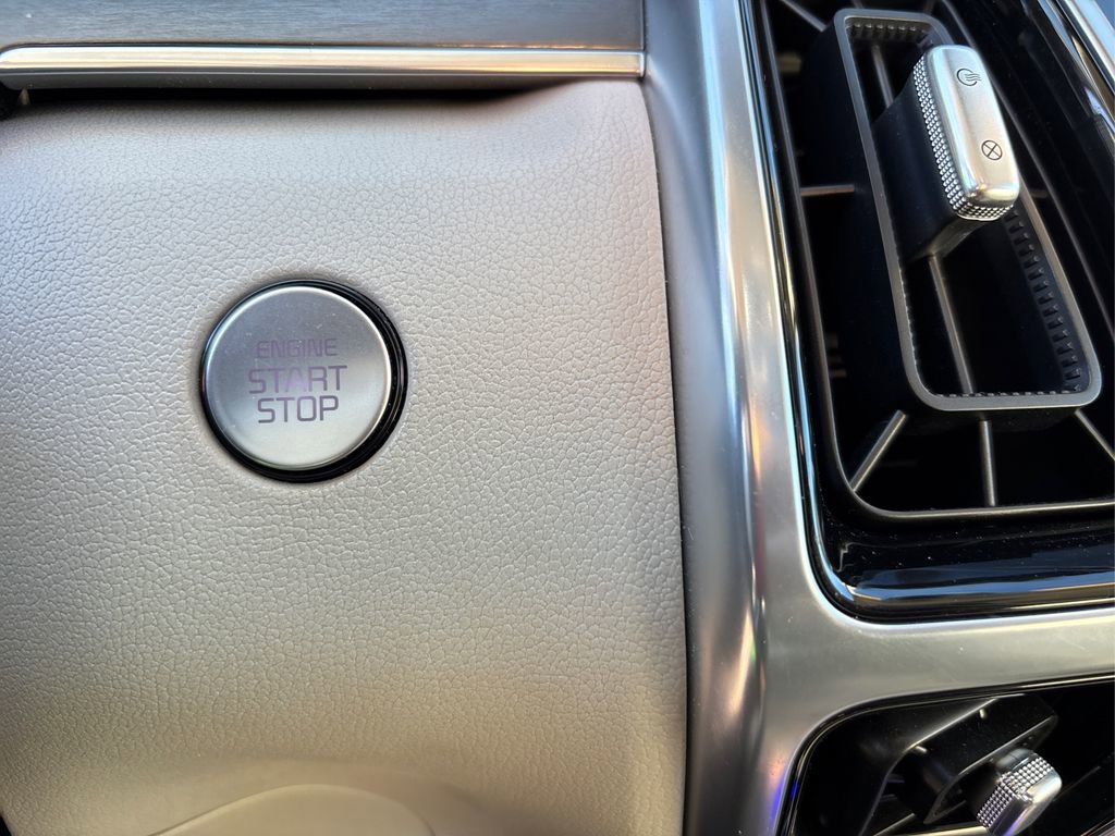 Certified 2023 Kia Sorento SX Prestige image 36