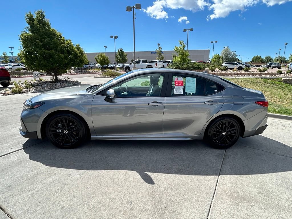 Used 2026 Toyota Camry SE FWD image 4