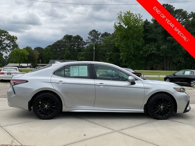 Used 2022 Toyota Camry SE image 8