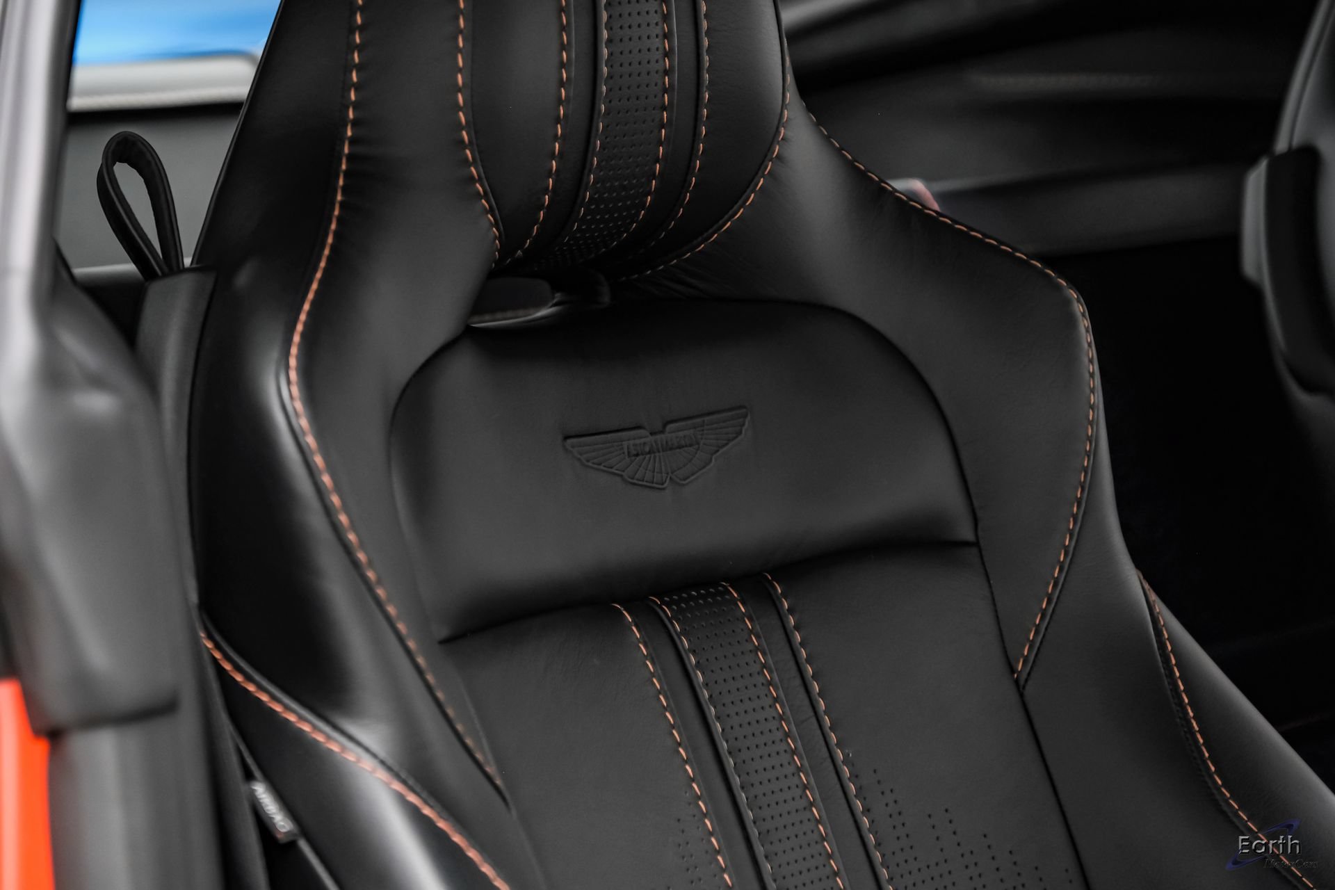 Used 2020 Aston Martin V8 Vantage Coupe RWD image 57