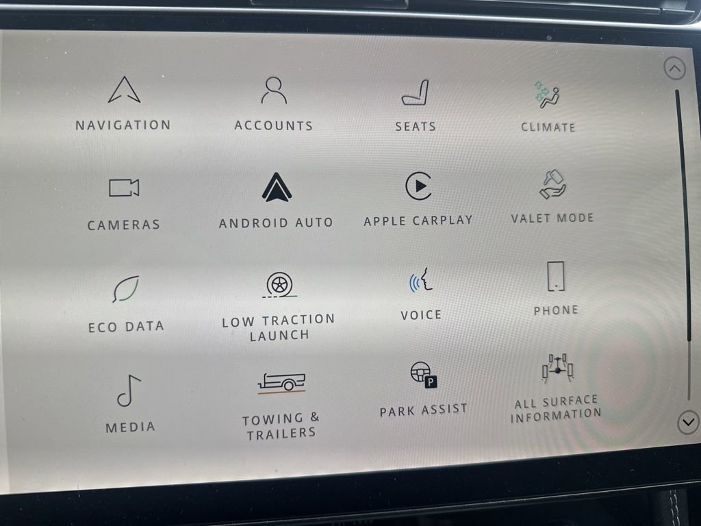 Used 2026 Jaguar F-PACE R-Dynamic S image 19