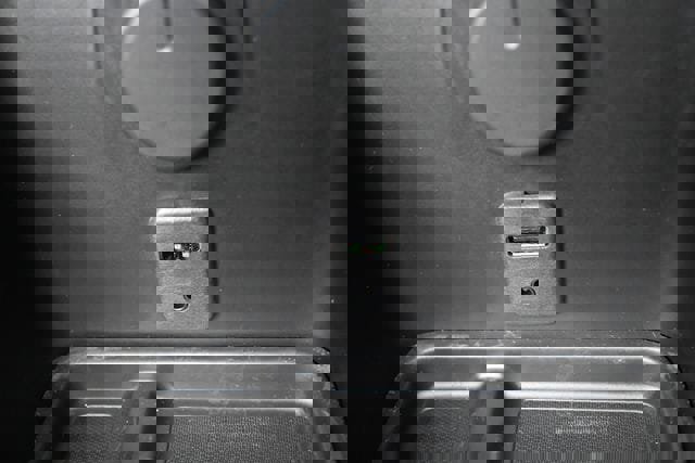 Used 2010 Chevrolet Camaro SS image 27